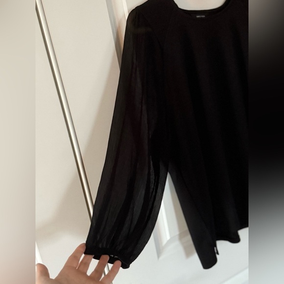 Simply Vera VeraWang Black Blouse with Sheer Balloon sleeves, Size XL - Picture 6 of 10